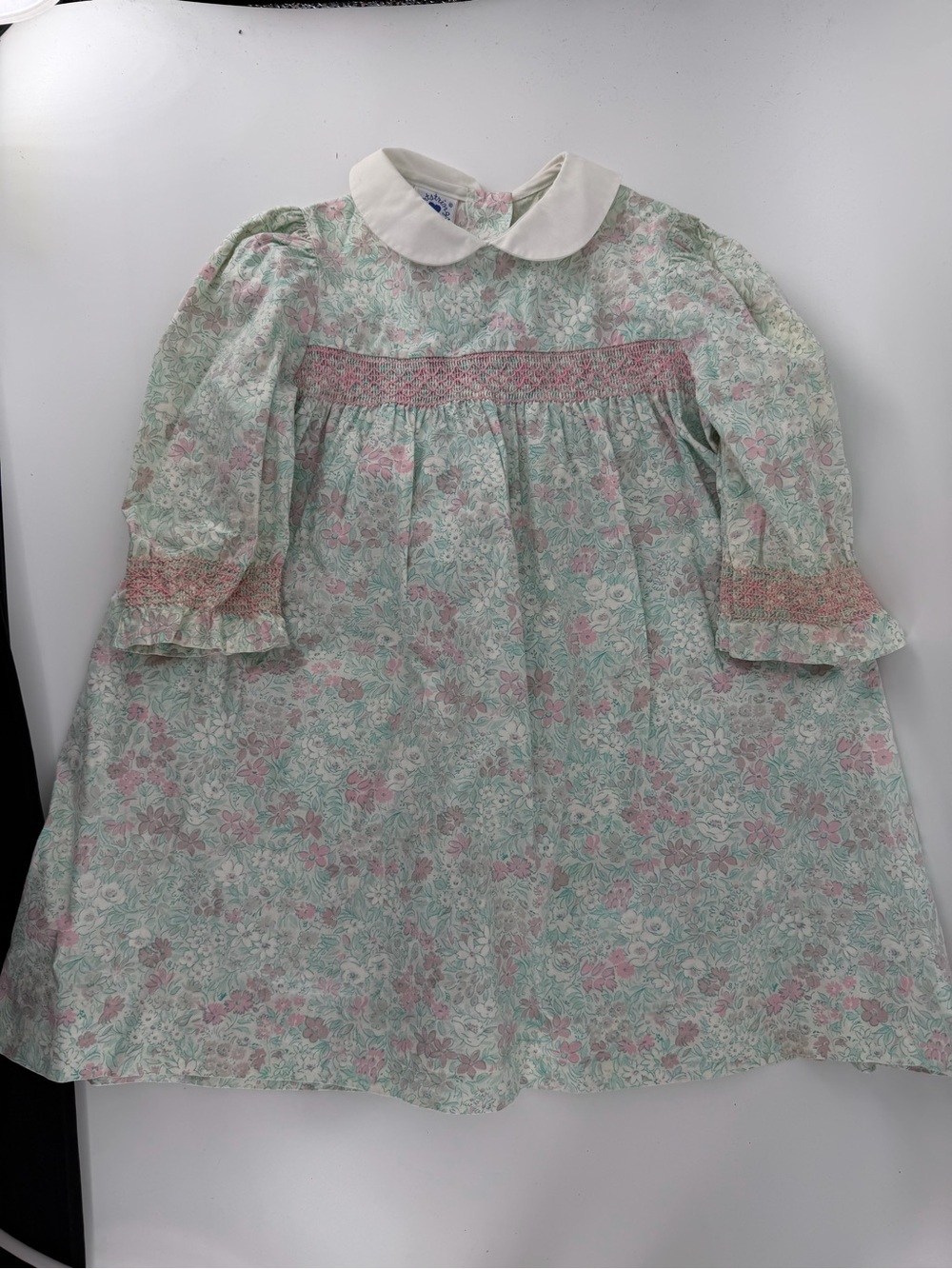 Vtg Hartstrings Girls Smocked Floral Dress Size 5 Green Peter Pan Collar USA